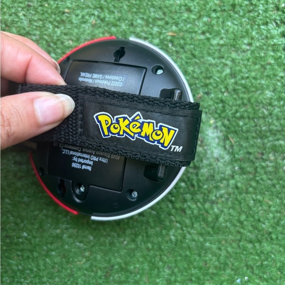 Pokemon Ultra Pro Trainer Mission Toy Handheld Catch Them All 2022 - Picture 4 of 4